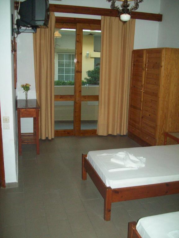 Kato Stalos Beach Room photo
